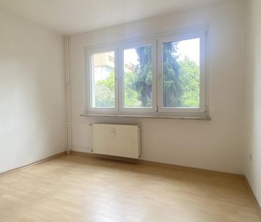 Geräumige 3-Raum-Wohnung im Erdgeschoss mit 2 Balkonen zu vermieten! - Photo 6