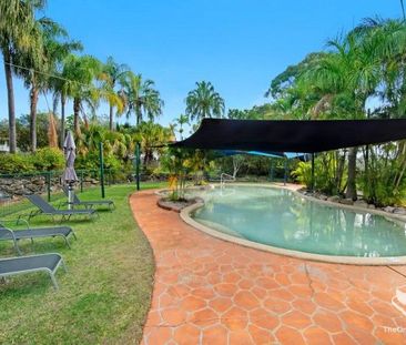 Central location Townhouses - Photo 5