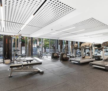 Inner-city style in the vibrant Central Park precinct - Photo 5