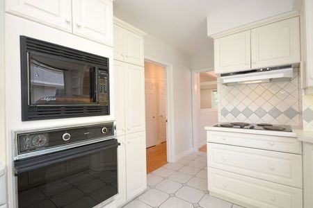 For Lease - 1144 Sarta Road Unit# Upper, Oakville, Ontario - Photo 3