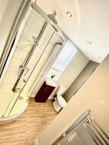 6 bedroom house of multiple occupation to rent - Photo 2