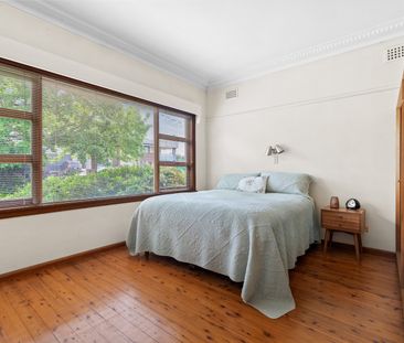 5 Fryer Avenue, Wentworthville NSW 2145 - House For Rent | Domain - Photo 5