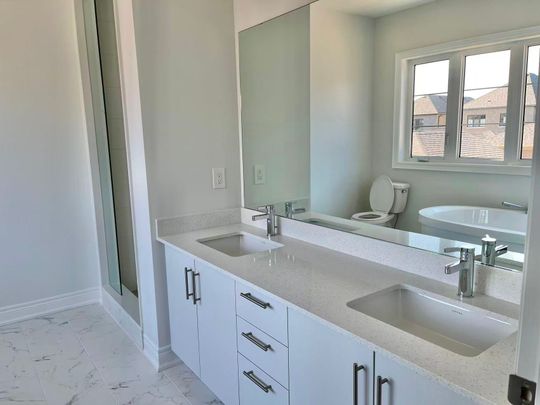 For Lease - 10 Fred Lablanc Drive, Markham, Ontario - Photo 1