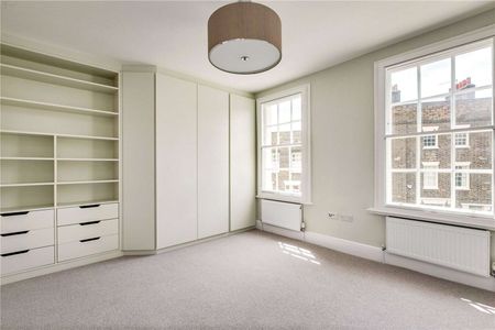 This charming period house is a contemporary family home set over 3 floors. Not suitable for sharers. - Photo 4