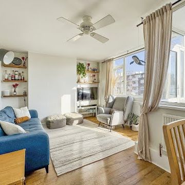 4 Bed Flat, Allan House, SW8 - Photo 1
