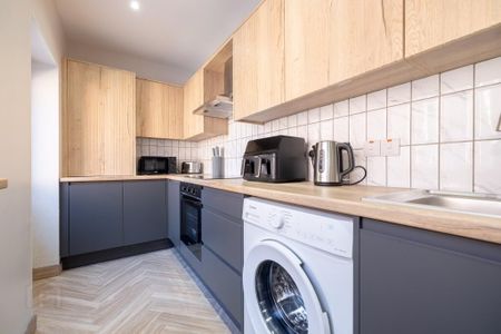 Room 1, Woodcot Avenue, Belfast, BT5 5JA - Photo 2