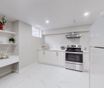 For Lease - 27 Gladiola Court, Whitby, Ontario - Photo 5