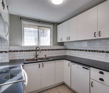 For Lease - 1471 Birchcliffe Court, Oshawa, Ontario - Photo 2