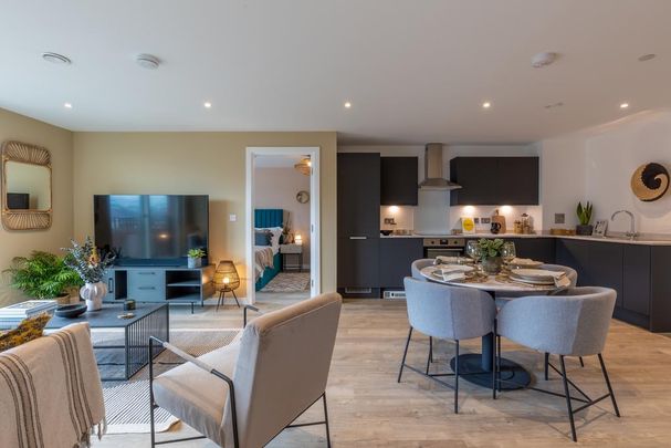 2 bedroom flat to rent - Photo 1