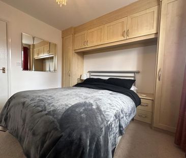 2 bedroom semi-detached house to rent - Photo 3