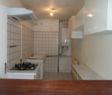 Location Appartement 3 pièces 59m² VAUJOURS 93410 - Photo 2