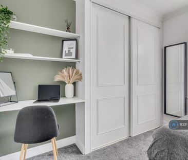 4 bedroom terraced house to rent - Photo 1