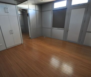 AFFORDABLE ABODE - Easy-care 4x2 - Photo 6