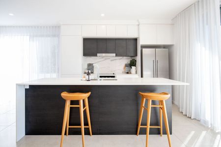 3 Bedroom + Media room Terrace Homes surrounded by parkland. - Photo 4