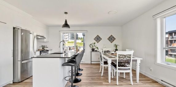 ANIMAUX ACCEPTÉS, Grand 51/2 vue partielle sur le fleuve - Photo 2