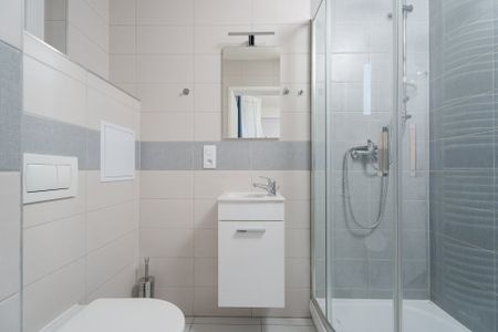 Moderní 1+kk se šatnou u metra Kačerov, Praha 4 – krátkodobě i dlouhodobě - Photo 2