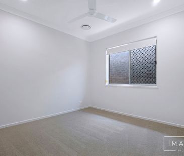 SPACIOUS HOME PERFECT FOR YOUR FAMILY! - Photo 3