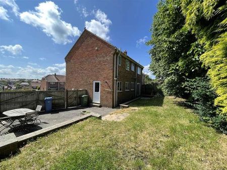 Barley Croft, Scarborough, YO11 - Photo 4