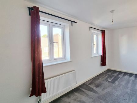 End of terrace house to rent on - Photo 3