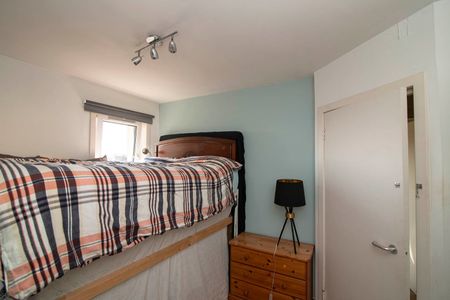 Studio Flat, Dykemuir Quadrant, G21 - Photo 3