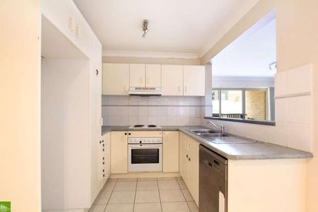 9/19 Atchison Street, Wollongong, NSW 2500 - Photo 3