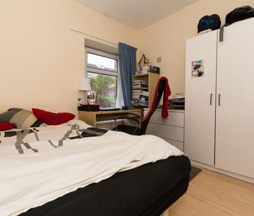Room For Rent Queen Street, Pontypridd - Photo 5