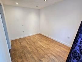 4 Bedroom Detached House For Rent - Photo 4