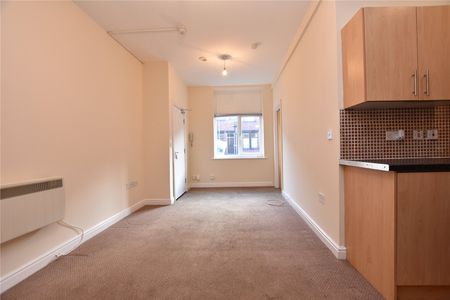 1, Nancroft Mount, Armley, Leeds, LS12 2DF - Photo 5