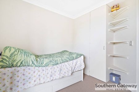 SPACE TO ENTERTAIN - Photo 2