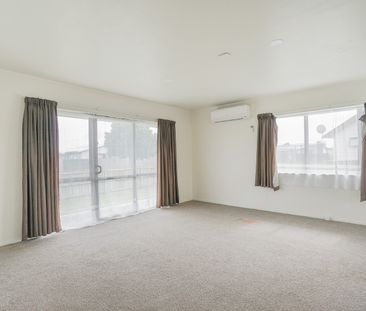 Fully Fenced Home - Photo 6