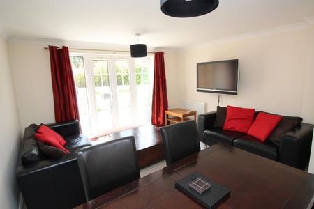 2 bedroom terraced house to rent - Photo 5