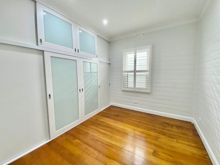 37 Laman Street, Cooks Hill - Photo 4