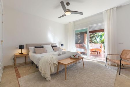 Townhouse in Marbella - Photo 4