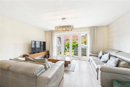 4 bedroom townhouse to rent - Photo 2