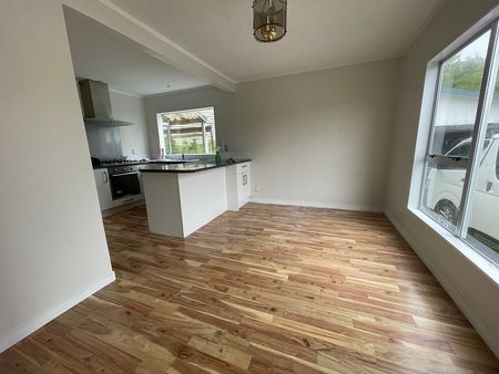 Cozy 3 bedroom in Churton Park - Photo 5