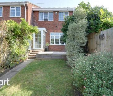 3 bedroom terraced house to rent - Photo 6