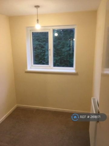 3 bedroom detached house to rent - Photo 3