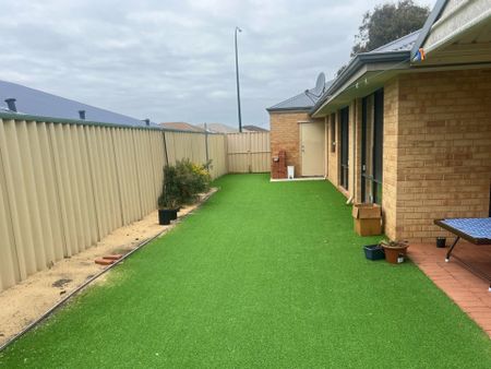 Perfect Family Living Opposite the Park ! - BREAK LEASE - Photo 4