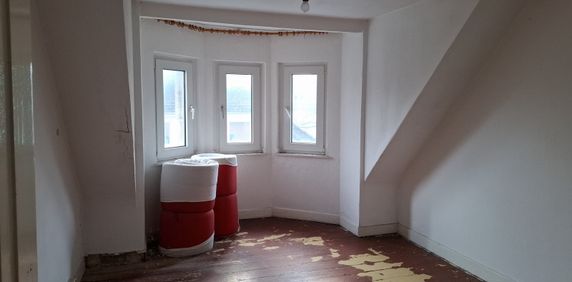 Helle Dachgeschosswohnung - Photo 2