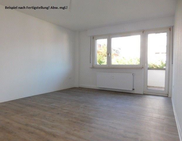 Sehr schöne und großzügig geschnittene 3-Zimmer-Wohnung im 2.OG. saniert mit Balkon in zentraler Lage... - Foto 1