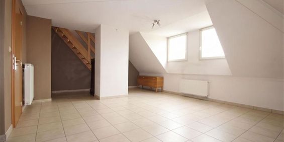 Appartement te huur in Tournai voor € 800 met 3 slaapkamers - Foto 3