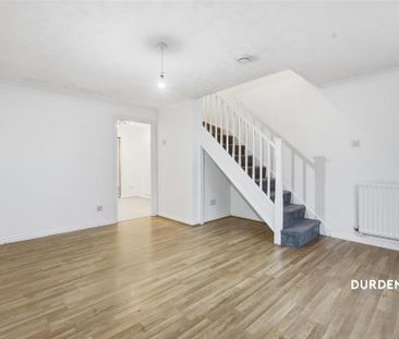 3 bedroom end of terrace house to rent - Photo 3