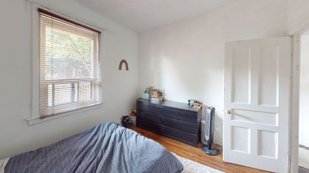 For Lease - 37 Bellwoods Avenue Unit# 1, Toronto, Ontario - Photo 3