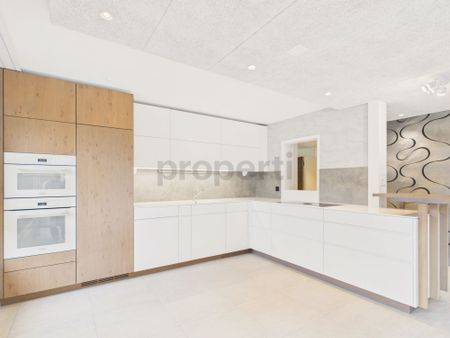 Modern 4.5-room apartment with balcony, St. Gallen - Photo 3