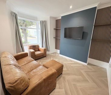 4 bedroom terraced house to rent - Photo 1