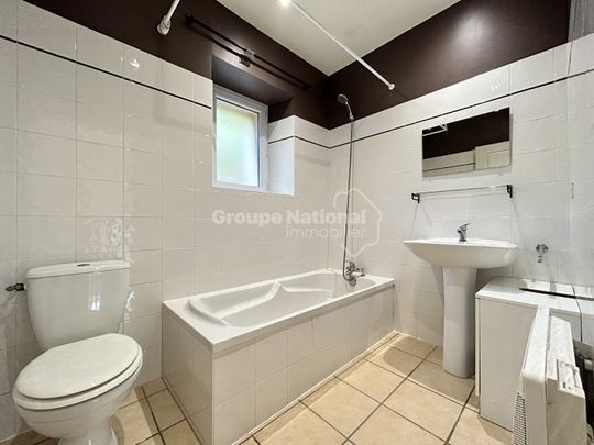 A louer à Orange appartement 2 chambres de 85 m2 avec extérieur, - Photo 1