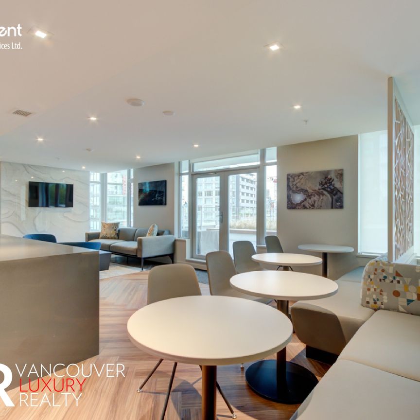 Condo in Vancouver West Side, BC - Photo 1