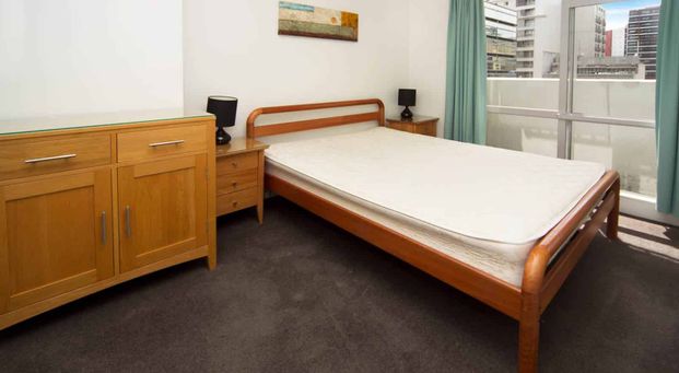 One Bedroom Furnished Apartment at Harbour City. - Photo 1