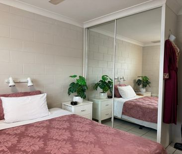 One bedroom fully furnished apartment situated in the heart of Cairns. - Photo 6