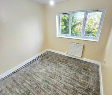 Marcliffe Drive, Levenshulme, Manchester, M19 - Photo 3